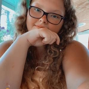 Meet your Posher, Abbe